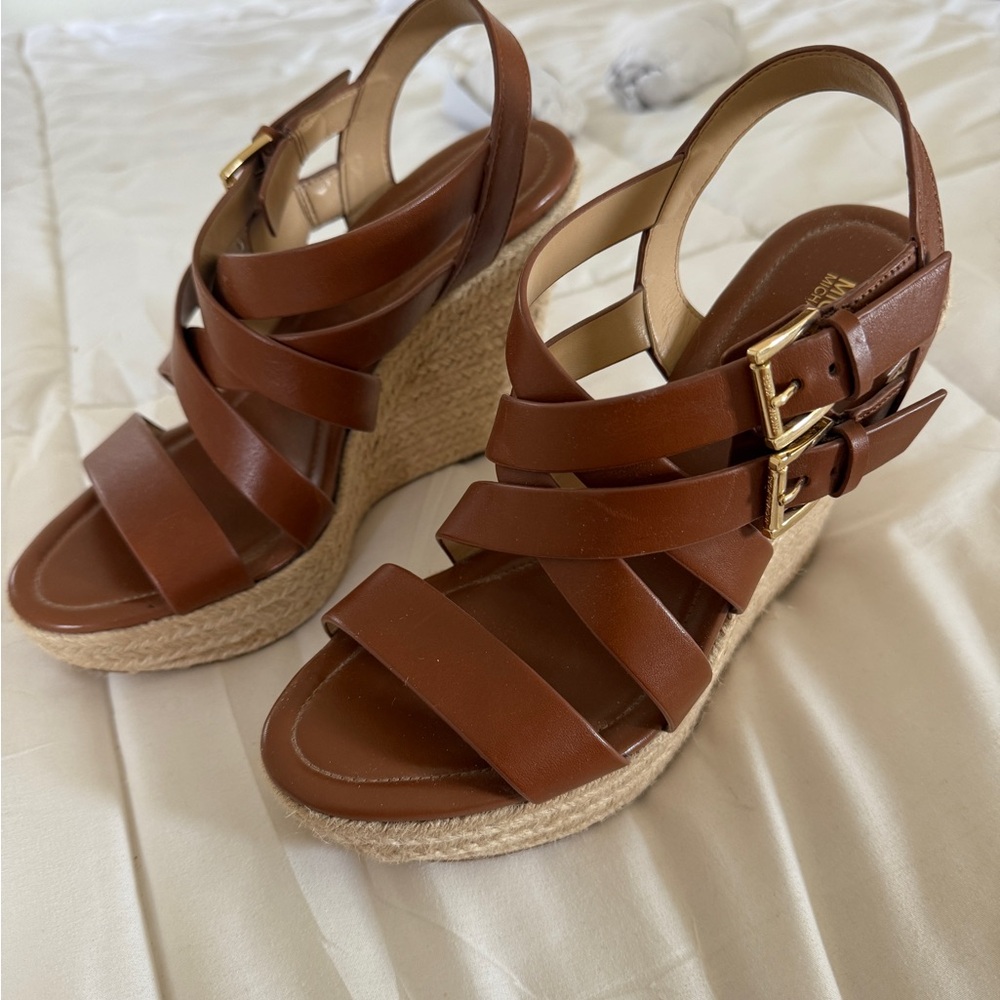 Michael Kors Jocelyn Brown Leather Wedge - Size 8,5 - Barely used - Like New! - Picture 2 of 7